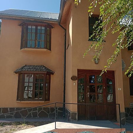 La Casa De Emma Vandrarhem Esquel Exteriör bild
